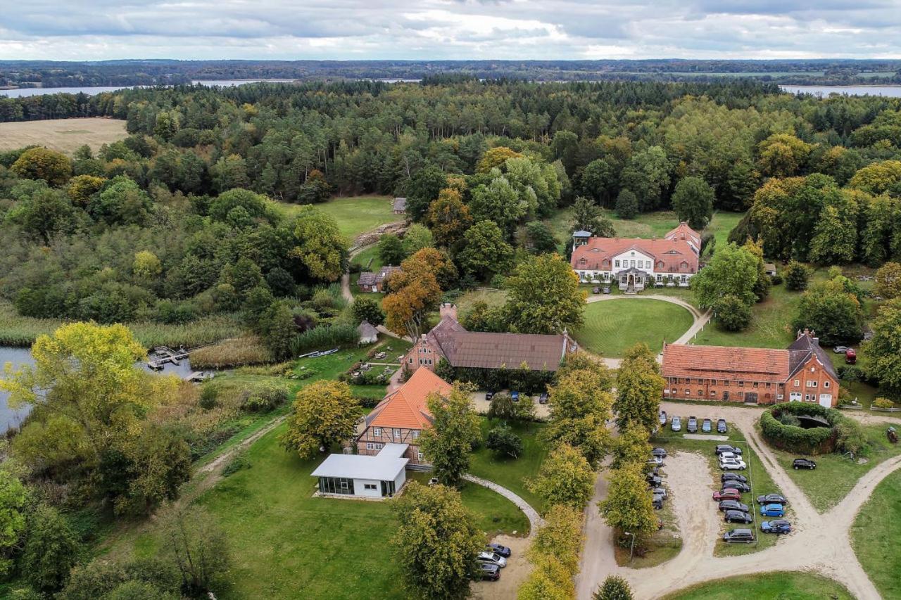 Gut Gross Zecher - Ferienzimmer Seedorf  Bagian luar foto